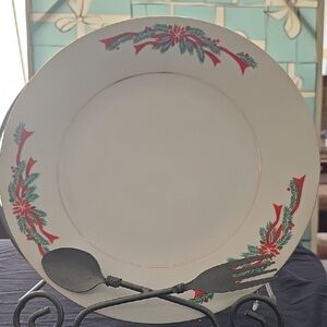 Elegant Holiday 4 Dinner Plate with Red and Green Design